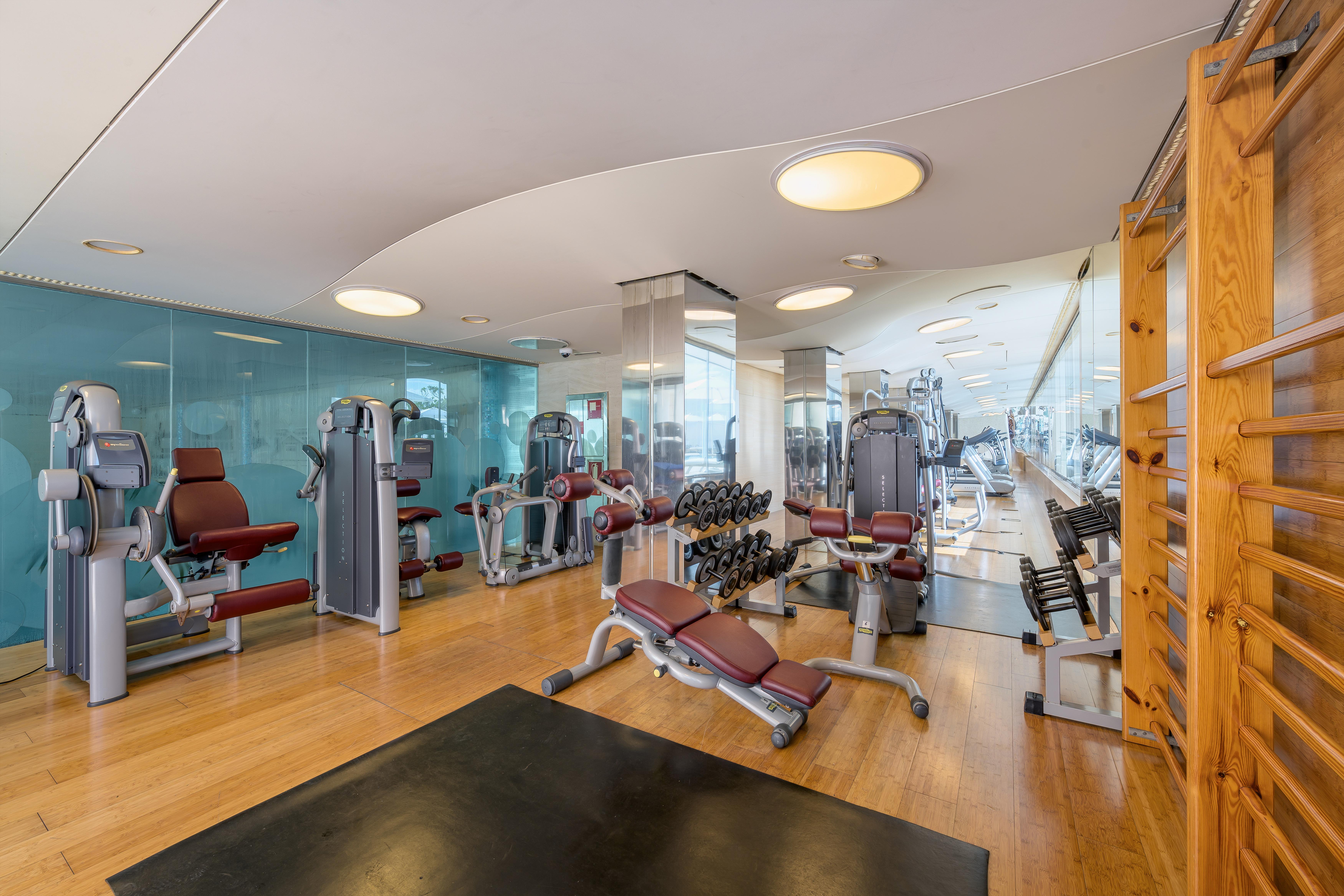 Las Arenas Balneario Resort Walencja Zewnętrze zdjęcie The gym at the InterContinental