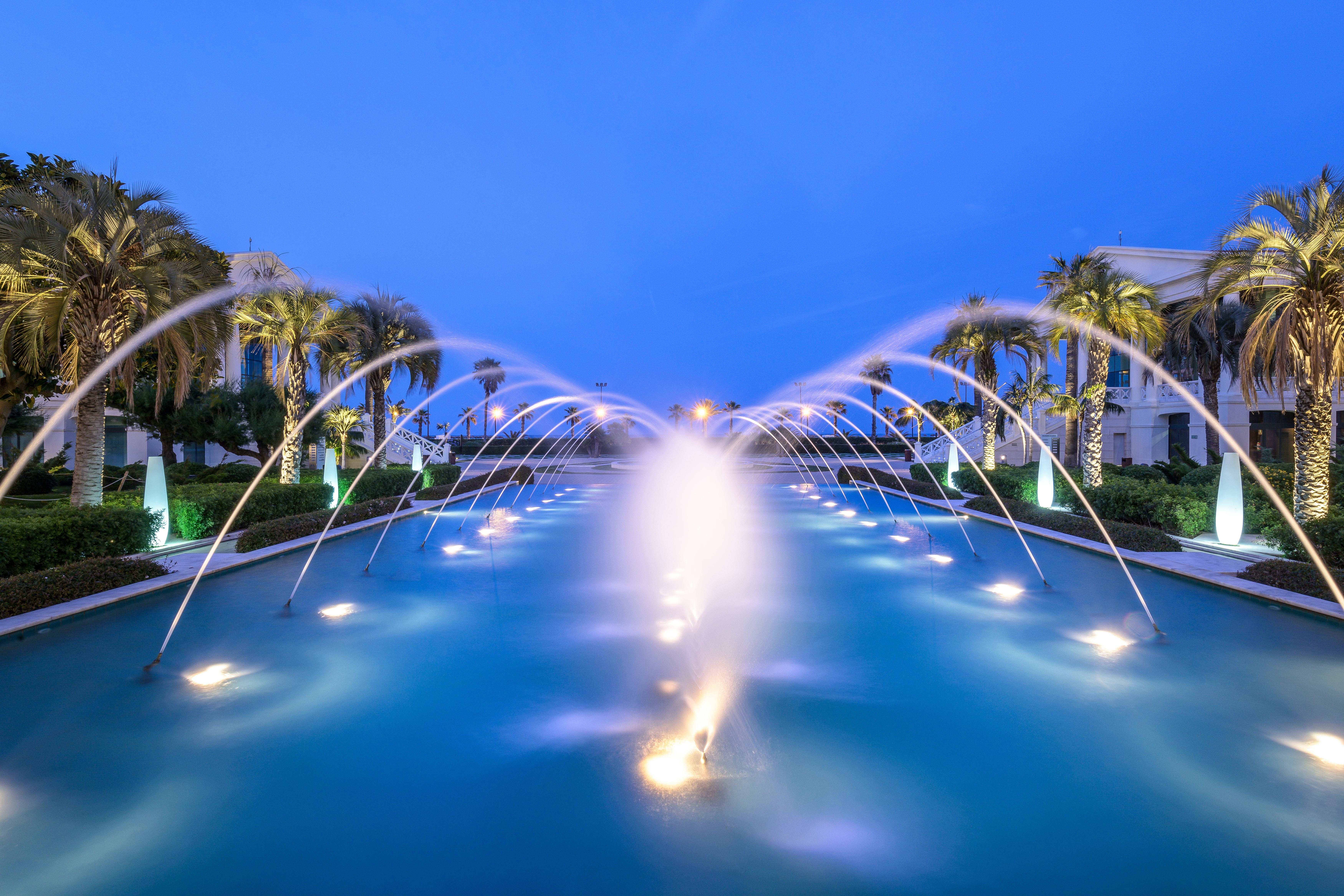Las Arenas Balneario Resort Walencja Zewnętrze zdjęcie Fountains at the resort